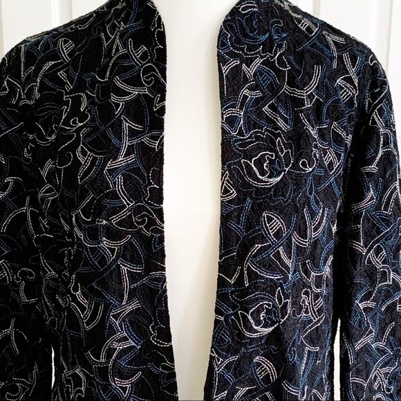 Chico’s Jacket Black Embroidered 3/4 Sleeve Open Front Jacket Blazer Size Medium - Picture 3 of 11